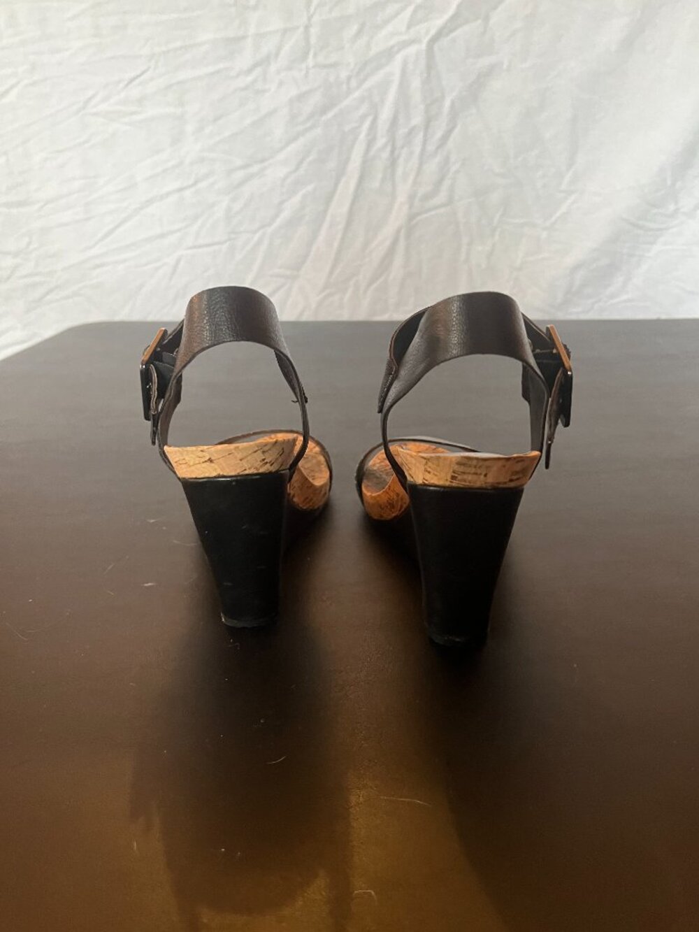 BCBG Size 8M Brown and Black Heels - Picture 4 of 5